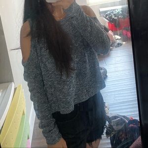 Open Shoulder knit long sleeve